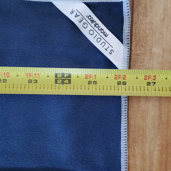 Manduka eQua toga mat towel - Picture 5 of 8